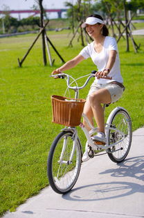 骑自行车动作描写详细